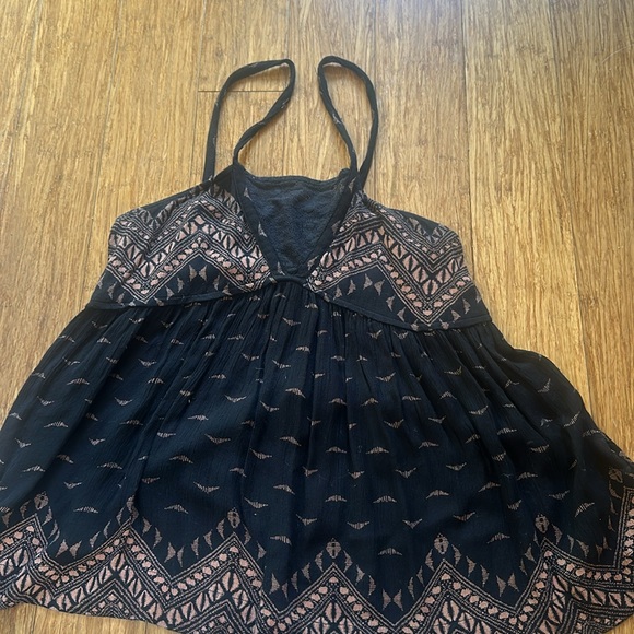 Free People (cut the tag out) babydoll top with dark brown Aztec print - Picture 2 of 5